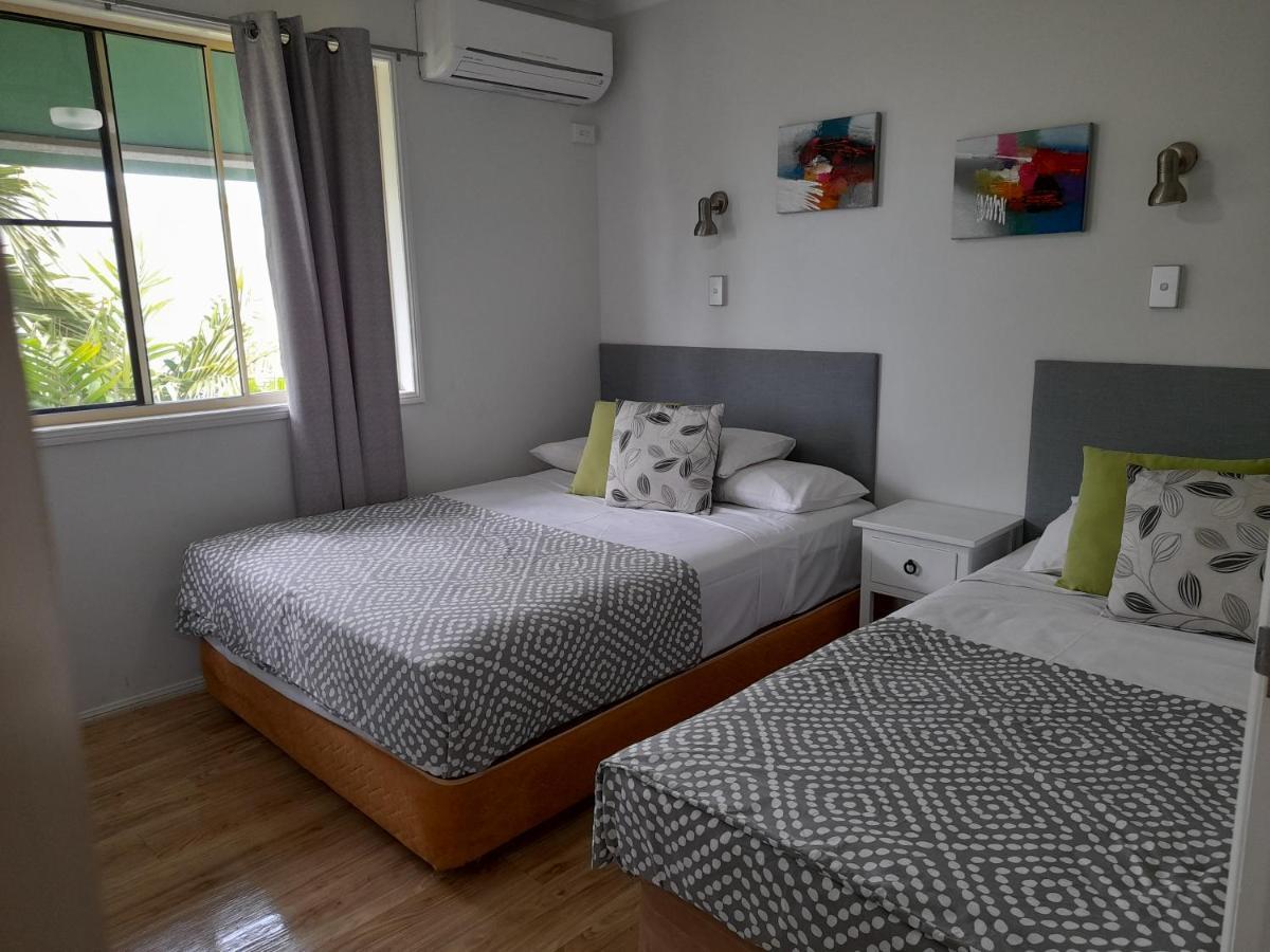 Airlie Apartments Ерлі-Біч Екстер'єр фото