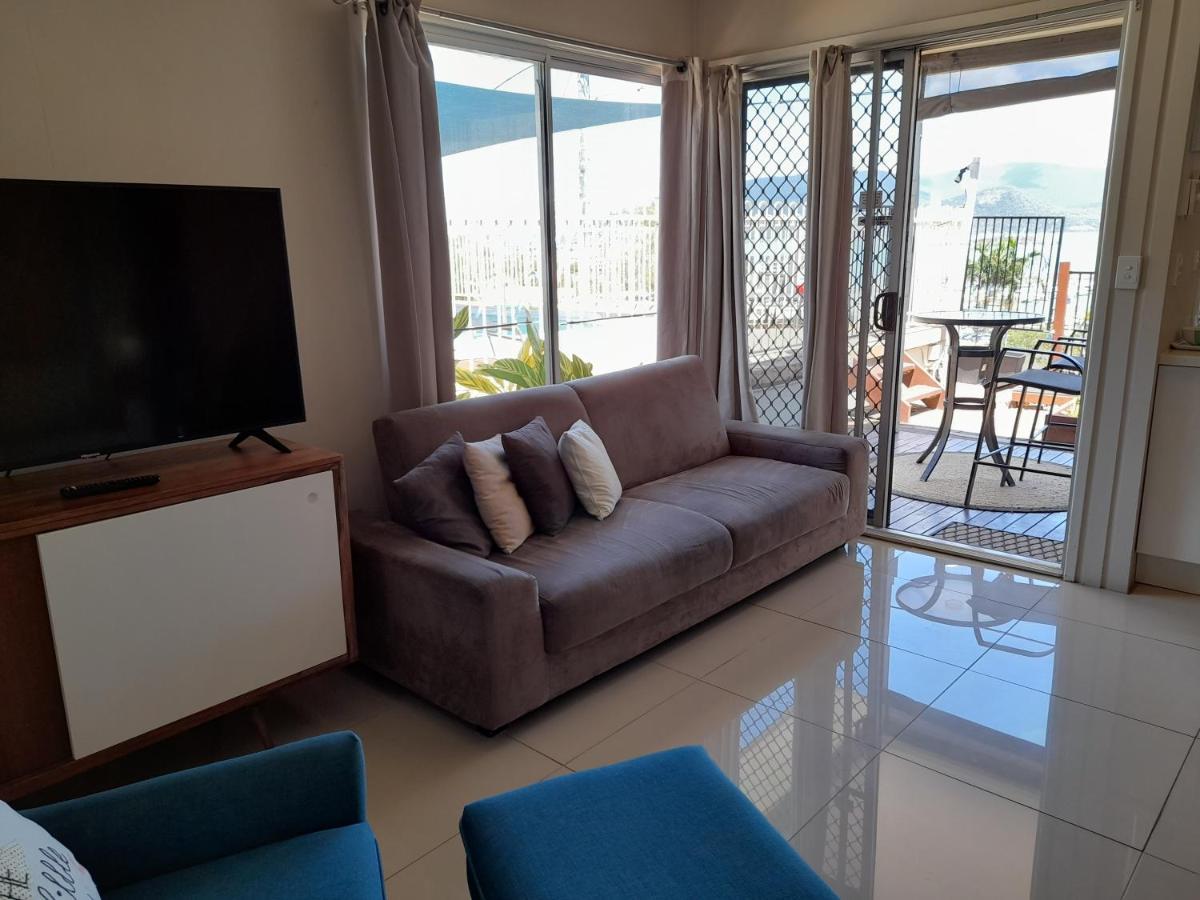 Airlie Apartments Ерлі-Біч Екстер'єр фото