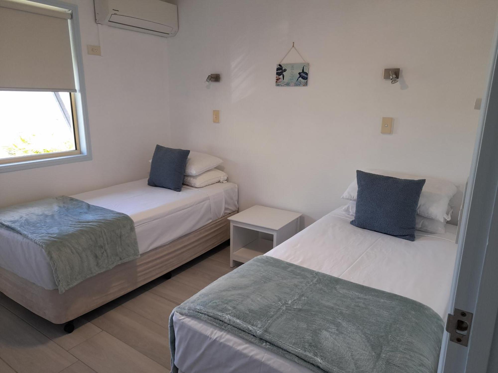 Airlie Apartments Ерлі-Біч Екстер'єр фото